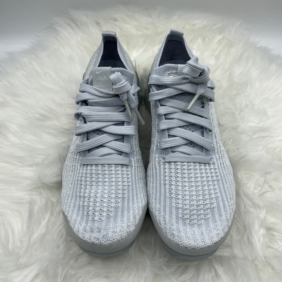 Wmns Air VaporMax Flyknit 3 ‘Pure Platinum’ - Picture 3 of 6